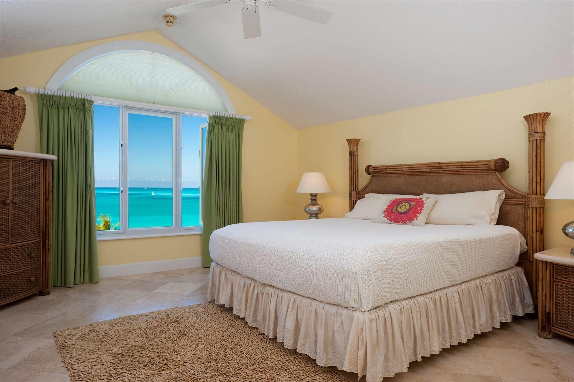 Grandview On Grace Bay Hotel ภายนอก รูปภาพ
